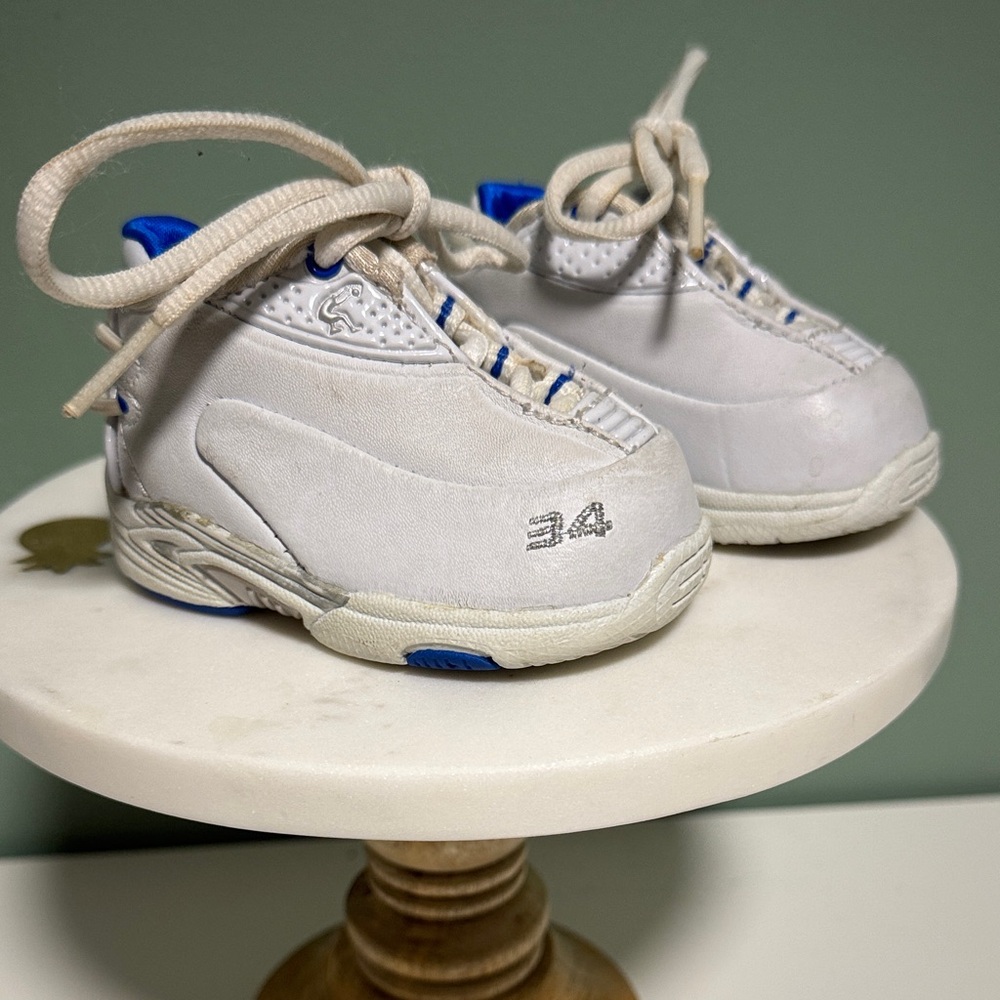 Baby Shaq Vintage Kids White and Blue Sneakers